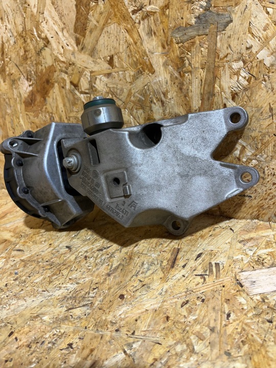 COUSSIN MOTEUR GAUCHE OU DROITE BMW 3 G20 G21 320E 330E 7581619 7581620 21R