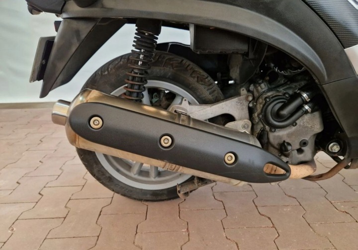 PIAGGIO MP-3 MP3 400 LT IE SUR CATALYSEUR B L5E MP3 HPE 500 MGMOTO WLKP ESSENCE