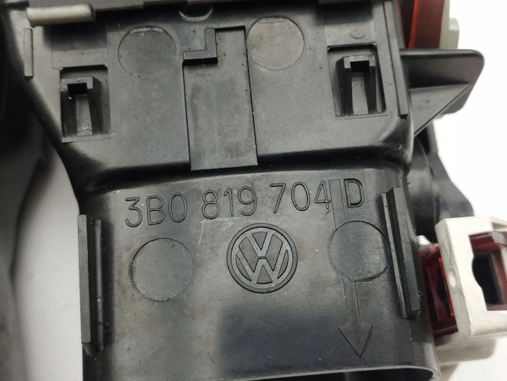 VOLKSWAGEN PASSAT B5.5 2004 ENSEMBLE GRILLES CONDUIT D'AIR