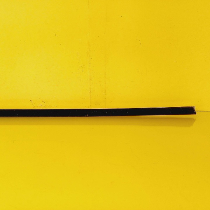 MOULURE RACLOIR GAUCHE AVANT BMW 5 E60 E61 NR181