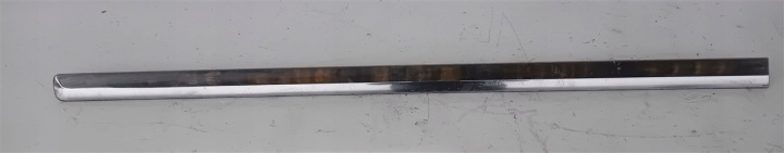 MOULURE INFÉRIEURE PORTES CHROME GAUCHE AVANT CITROEN C5 III X7 08-17 9681804580