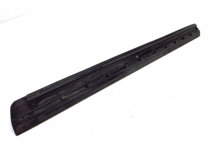 AUDI A8 D3 MOULURE INFÉRIEURE PORTES GAUCHE AVANT NOIRE 4E0853959