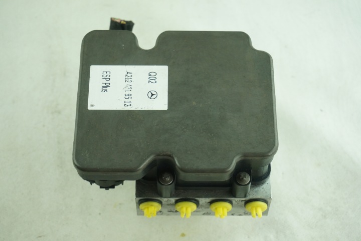 POMPE ABS MERCEDES W212 A2124319512 0265956094