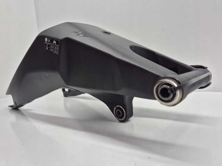 YAMAHA YZF-R125 (17) BRAS DE SUSPENSION ARRIÈRE