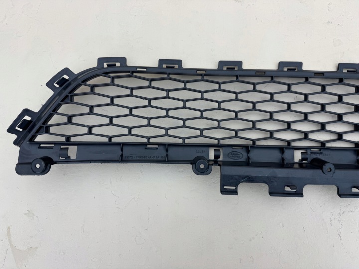 LAND ROVER DISCOVERY SPORT 14-19 GRILLE CENTRALE PARE-CHOCS AVANT FK72-17K945