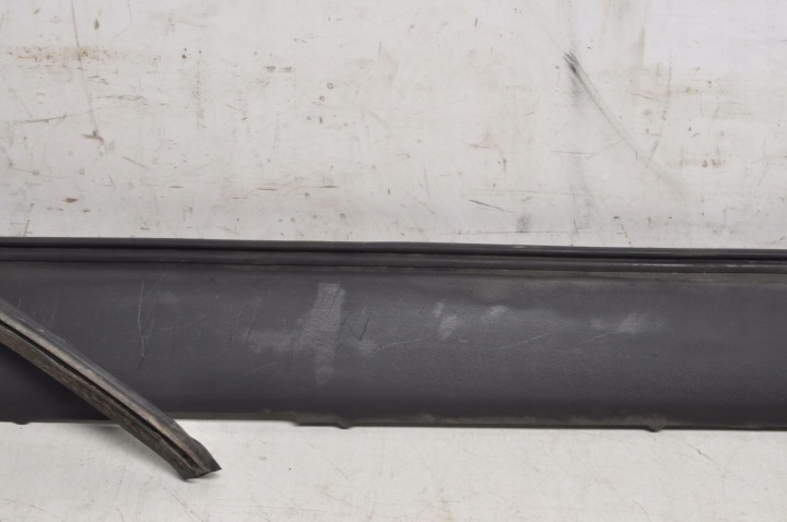 VOLVO XC60 II MOULURE REVÊTEMENT SEUIL DROITE 31420623