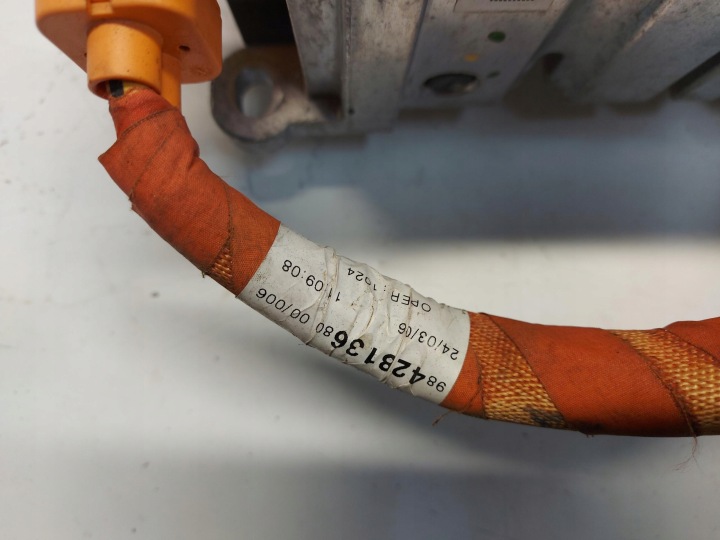 PEUGEOT 3008 III E3008 POIGNÉE FIXATION KOLYSKI DROIT SUPPORT FOTON