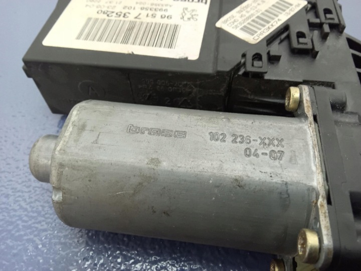 PEUGEOT 307 CC PETIT MOTEUR MODULE VITRES AVANT GAUCHE 9651735280