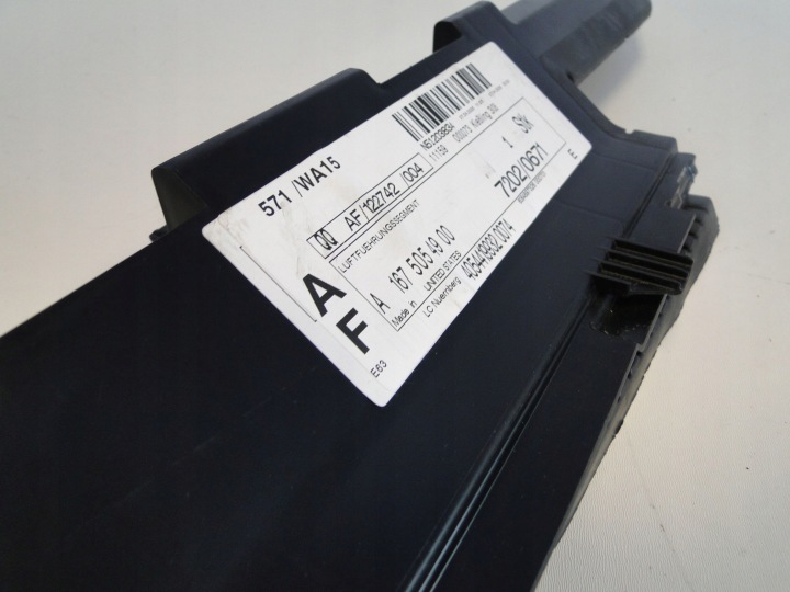 MERCEDES GUIDE D'AIR RADIATEURS DROITE GLE W167 C167 GLS X167 167