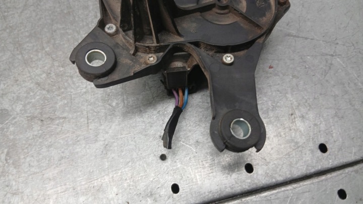 PETIT MOTEUR ESSUIE-GLACES ARRIÈRE OPEL ZAFIRA A 99-03R 1.8B 90587523