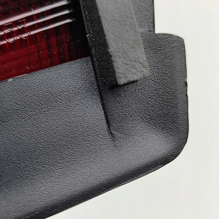 TESLA MODÈLE 3 2019 TROISIÈME LANTERNE STOP