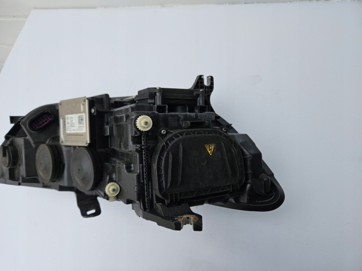 PHARE GAUCHE BIXENON ROTATIF AUDI A6 C7 USA 11-12 4G COMPLÈTE