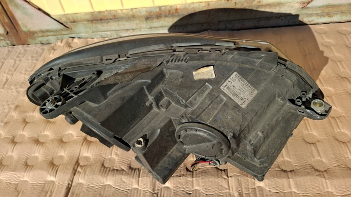 MERCEDES C CLASSE W204 PHARE XÉNON LIFT EUROPE 11-14R