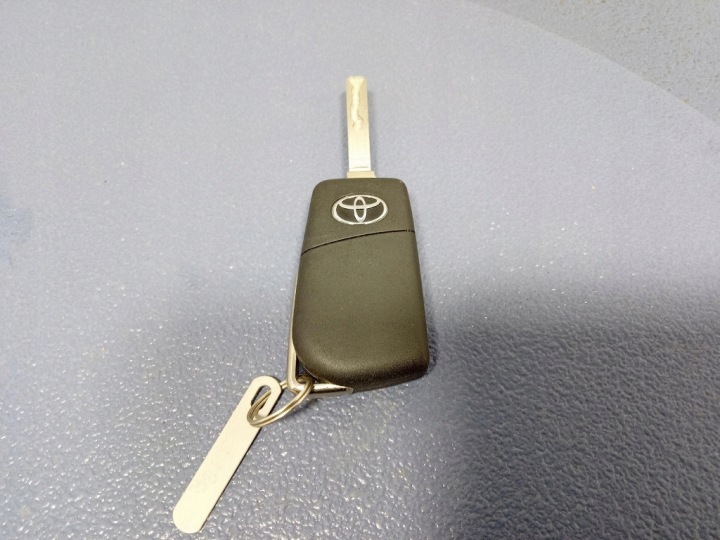 TOYOTA AURIS II LIFT 15-18 1.6 132KM CONTACTEUR D'ALLUMAGE CLÉ 45020-0205