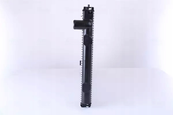 RADIATEUR MOTEUR NIS 67740
