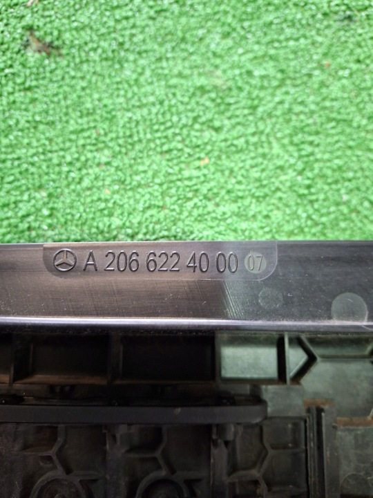 GRILLE D'AÉRATION AIR MERCEDES C CLASSE W206 A206 A2066224000