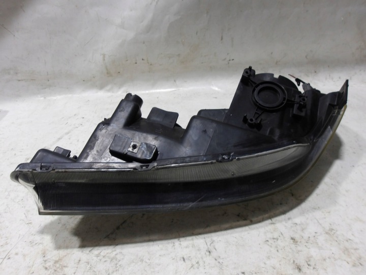 PHARE DROITE AVANT AVANT HONDA ACCORD VII 7
