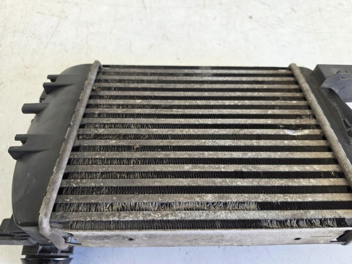 ÉCHANGEUR AIR-AIR RADIATEUR RENAULT DACIA DUSTER SANDERO CLIO CAPTUR 144963014R