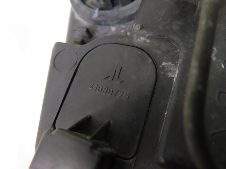 PHARE DROITE AVANT FIAT PANDA II 41680748DX 41680775