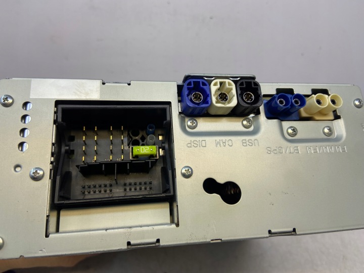 MERCEDES RADIO NAVIGATION MODULE LECTEUR DE CARTE A2059008917
