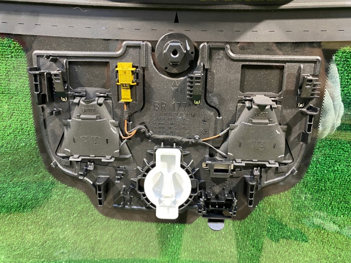MERCEDES A-KLASA W177 PARE-BRISE AVANT A1776707900