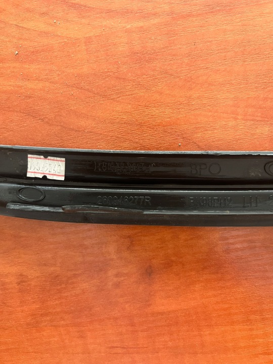 RENAULT CLIO IV GRILLE MOULURE PARE-CHOCS AVANT GAUCHE 260946277R