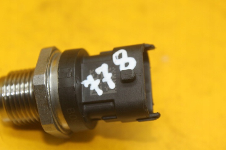 CAPTEUR PRESSION CARBURANTS VOLVO S60 II V60 2.4 BIT D5244T17 0281002995