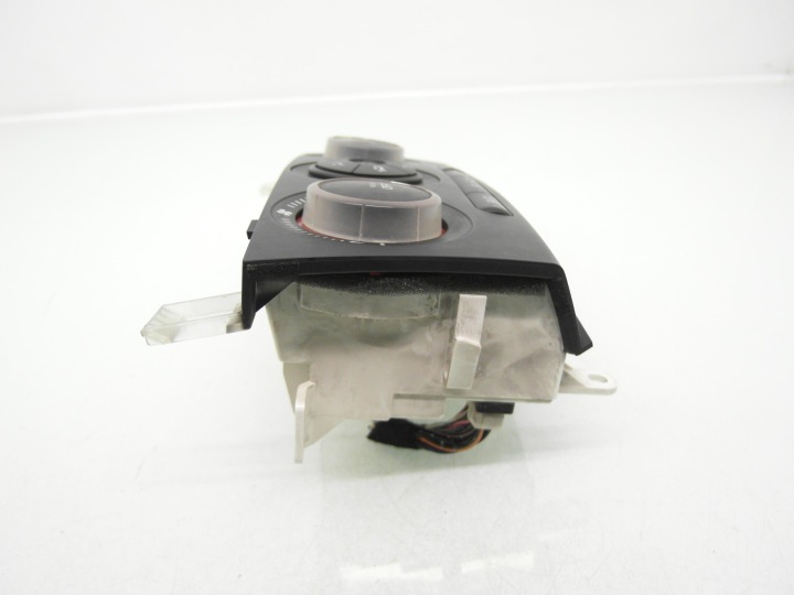 PANNEAU CONDUIT D'AIR AVEC AC MAZDA 3 (BK) K1900BP4M