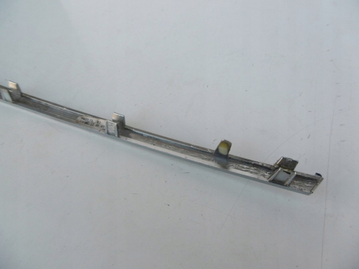 MOULURE CHROME CALANDRE GRILLE DE RADIATEUR MERCEDES ML GL W166