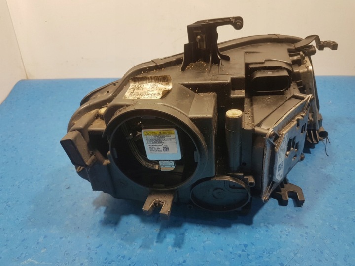 AUDI A4 B8 PROJECTEUR GAUCHE BI XÉNON LED FJD 8K0941003Q