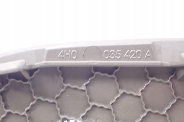 GRILLE PROTECTION HAUT-PARLEURS DROITE AUDI A8 D4 4H0035420A