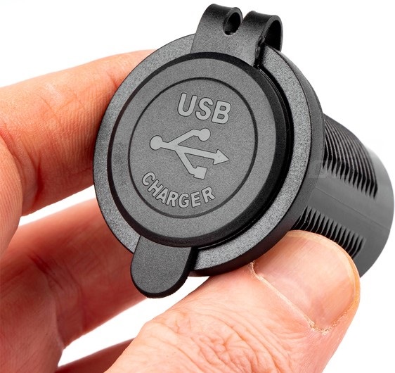 SUPPLÉMENTAIRE PRISE RÉSEAUX ÉLECTRIQUES VERS POSITION 12V 24V MOD-01 QUALITÉ