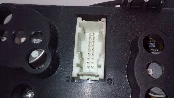 COMPTEUR ROVER 75 2,0 B 110.008/878/015