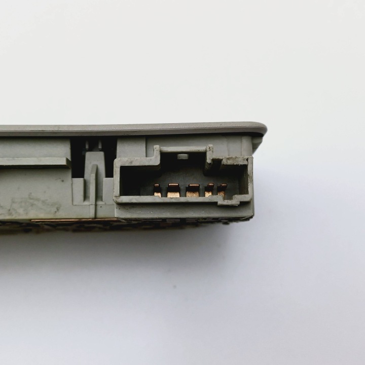 AMPOULE PLAFONNIERS ÉCLAIRAGE CABINES RENAULT ESPACE IV 8200003037 NR704