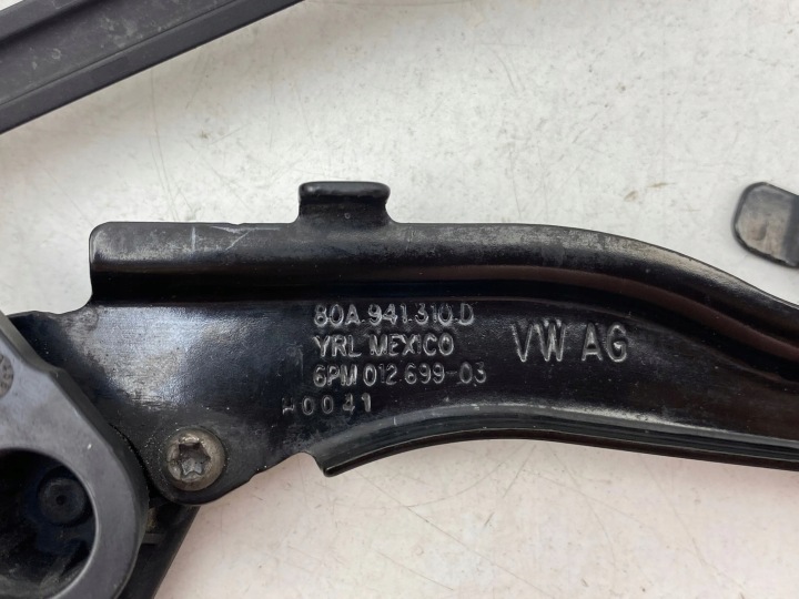 CAPTEUR NIVELLEMENT ARRIÈRE SUSPENSIONS PNEUMATIQUE 80A941310D