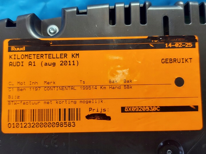 COMPTEUR COMPTEUR AUDI A1 8X 2011R 1.2 TSI 8X0920930C