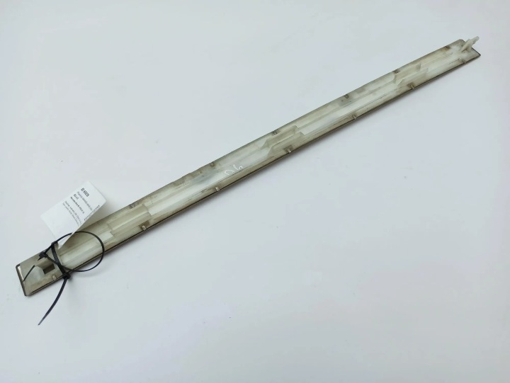AVANT DROITE MOULURE DÉCORATIVE SEUIL MERCEDES-BENZ M (W163) A1636860720 2.7L