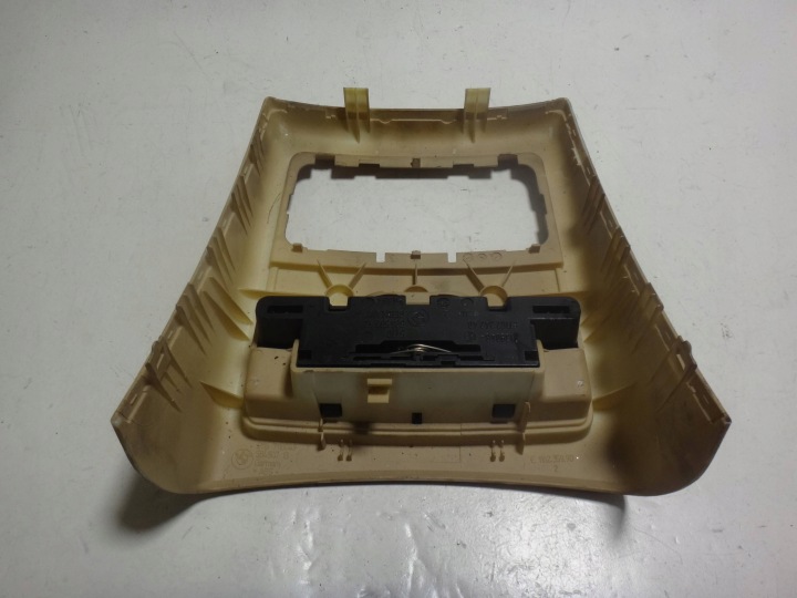PROTECTION CHÂSSIS GRILLE CONDUIT D'AIR CONSOLES CENTRALE ARRIÈRE BMW E90 E91 7118049 SANS