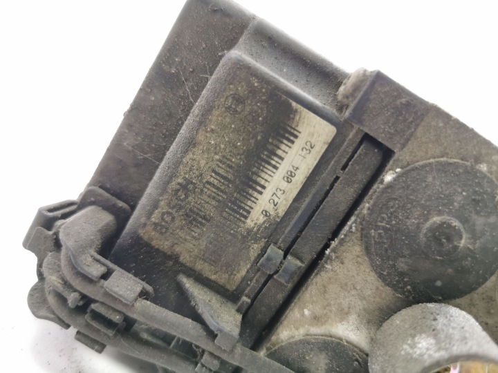 VOLKSWAGEN PASSAT B5 1998 POMPE ABS