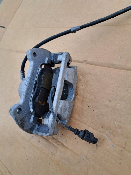 VW AUDI SEAT ÉTRIER DE FREIN FREINS DE FREIN AVANT AVANT 7783A D1259
