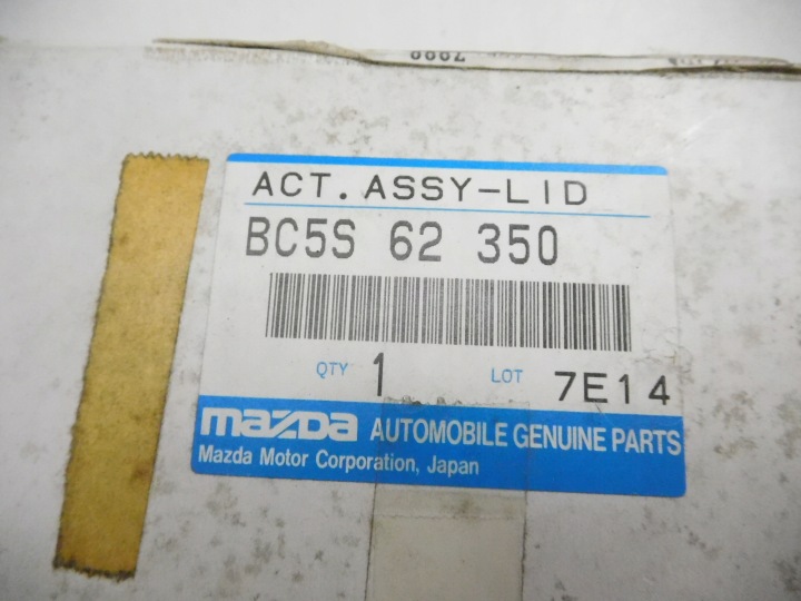 PETIT MOTEUR SERVOMOTEUR SERRURE CENTRAL MAZDA 323 F OE BC5S 62 350