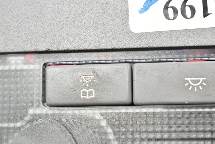 AMPOULE ÉCLAIRAGE INTÉRIEUR AVANT 13111872 OPEL ZAFIRA B 05-10