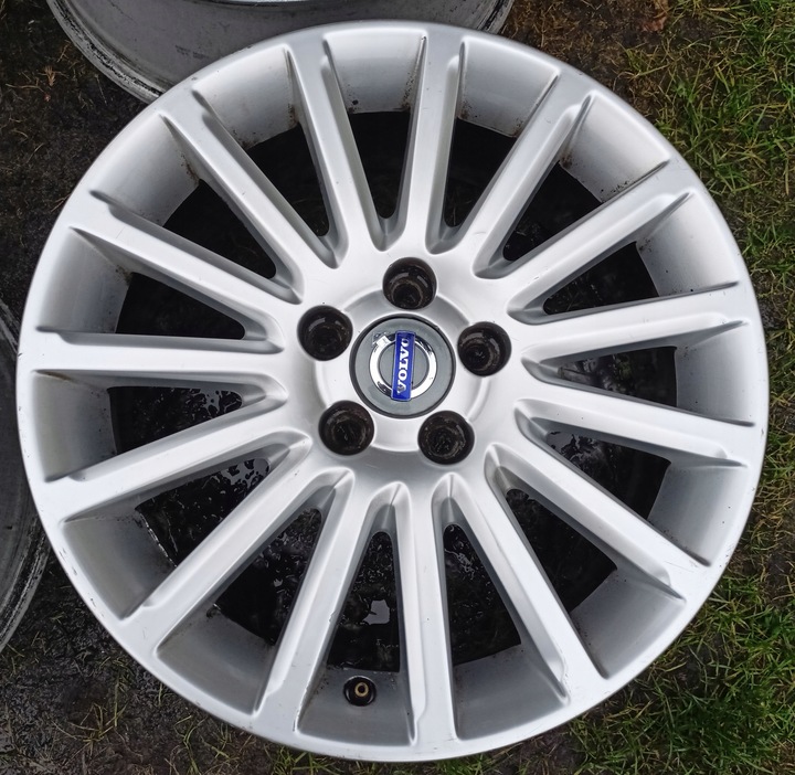 ALUSY 17 5X108 ORIGINAL VOLVO V40 V50 V70 S40 S60 S80 C30 C50 XC FORD 