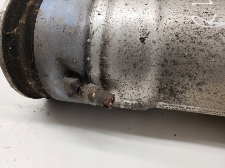 BMW 7 F01 F02 F03 F04 2015 GAUCHE CÔTÉ AMORTISSEUR PNEUMATIQUE ARRIÈRE