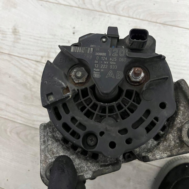 OPEL CORSA D 1.6 TURBO MERIVA B ASTRA ALTERNATEUR 120A 0124425060