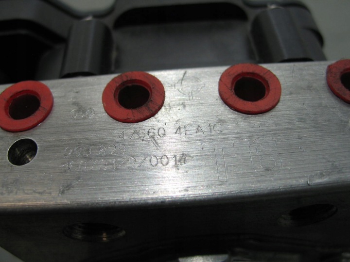 POMPE ABS RENAULT NISSAN 0265956531 476604EA1C