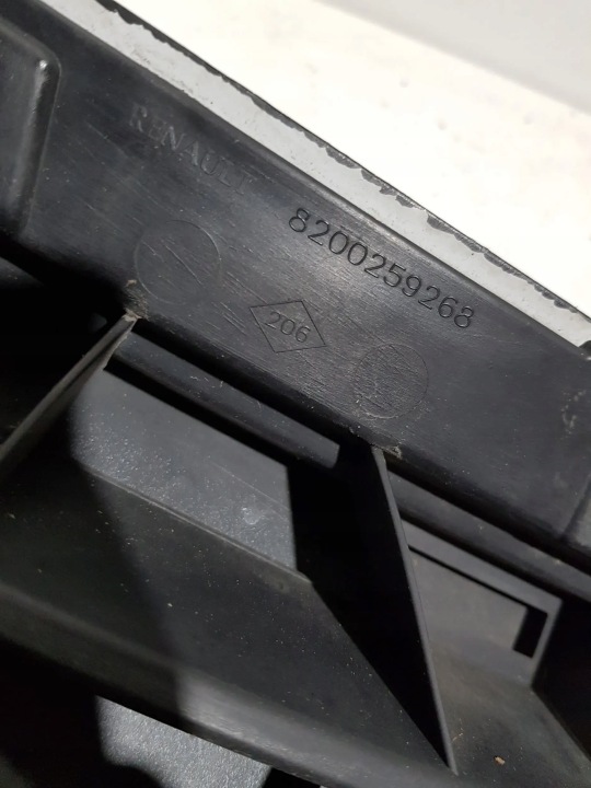 PARE-CHOCS AVANT RENAULT MODUS SUR 2005 8200259268