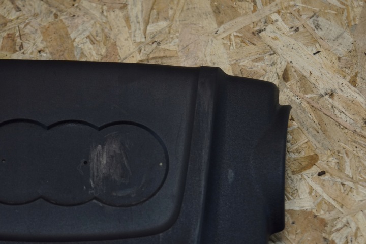 PROTECTION SUPÉRIEURE MOTEUR AUDI A4 B8 A5 8T V6 06E103926G
