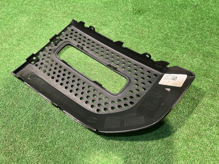 LAND ROVER DEFENDER II L663 GRILLE PARE-CHOCS AVANT DROITE L8B2-15B216-A