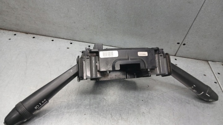 COMMUTATEUR COMPOSITE VOLVO S60 I 2.4D5 03R 30658618